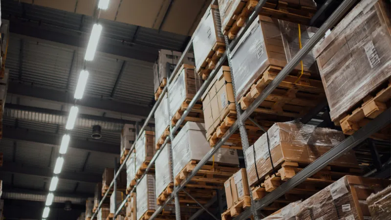 Actualización de sistemas críticos y desarrollo de un módulo de logística e inventario