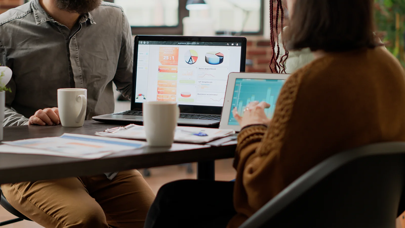 Plataforma unificada de e-commerce y CRM para la venta de licencias de software